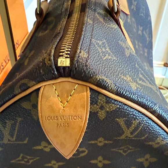 Louis Vuitton Speedy 25 Monogram Canvas Authentic - Picture 5 of 16